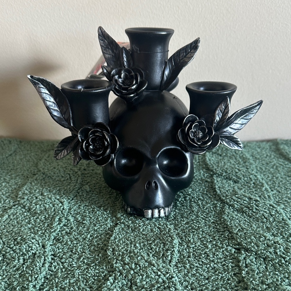 Christian Lacroix Black Skull 💀 Candle Holder Rose Silver Accent NEW!